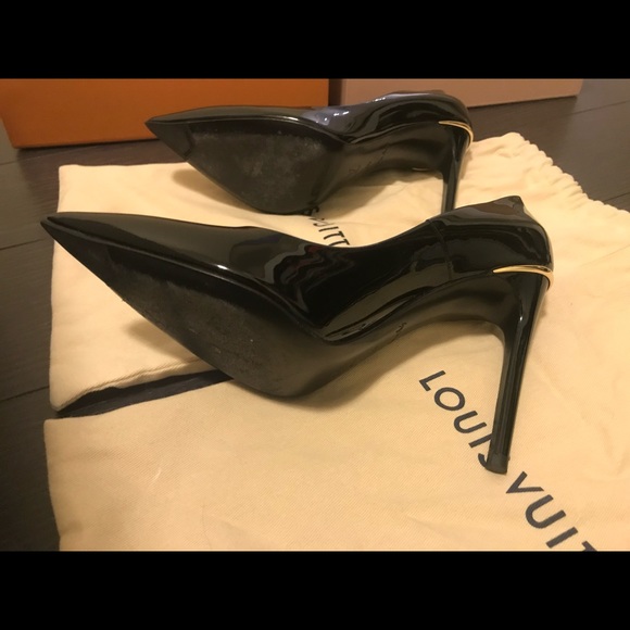 Louis Vuitton patent leather pumps size 9 - Picture 4 of 4